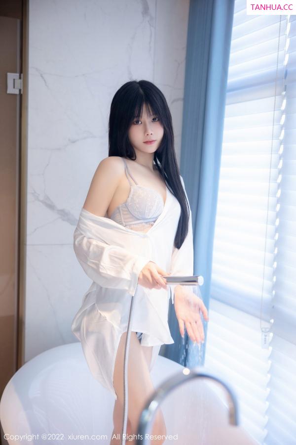 77qiqi  [XiuRen]高清写真图 2022.11.25 No.5909 77qiqi 浴缸美腿第9张图片